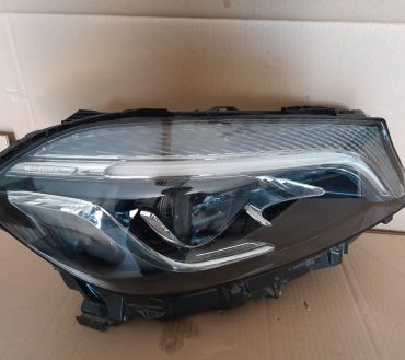 W176 A Classs Xenon Head Light Used (REPAIRED)